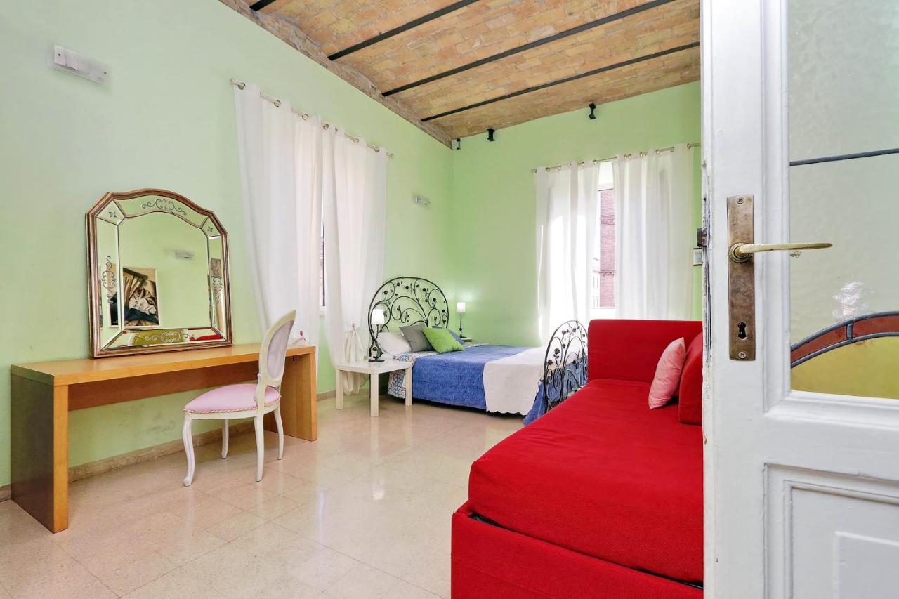 Large Flat 30min Colosseo Rom