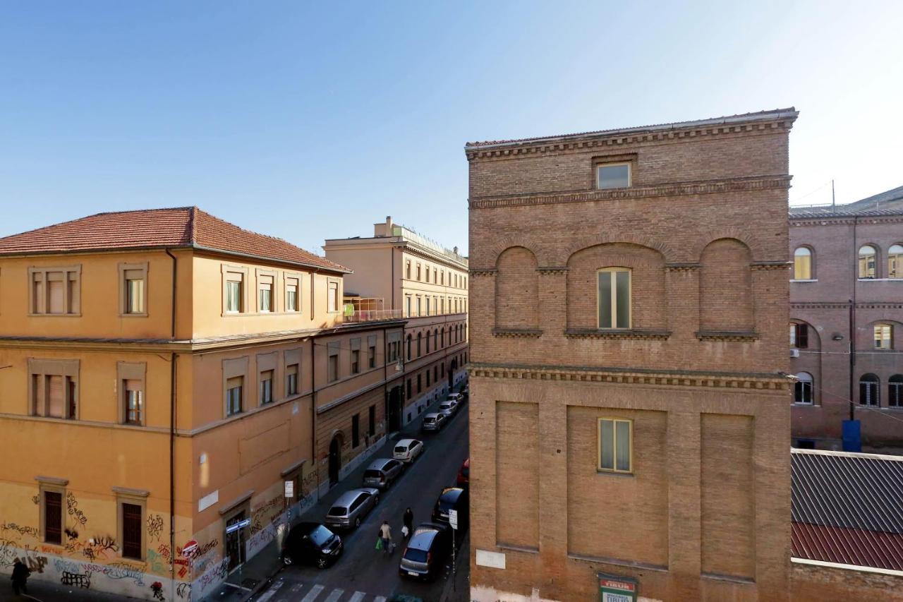 Large Flat 30min Colosseo Apartment Rom